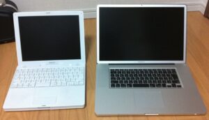 iBook G4 and MacBook Pro 17inch